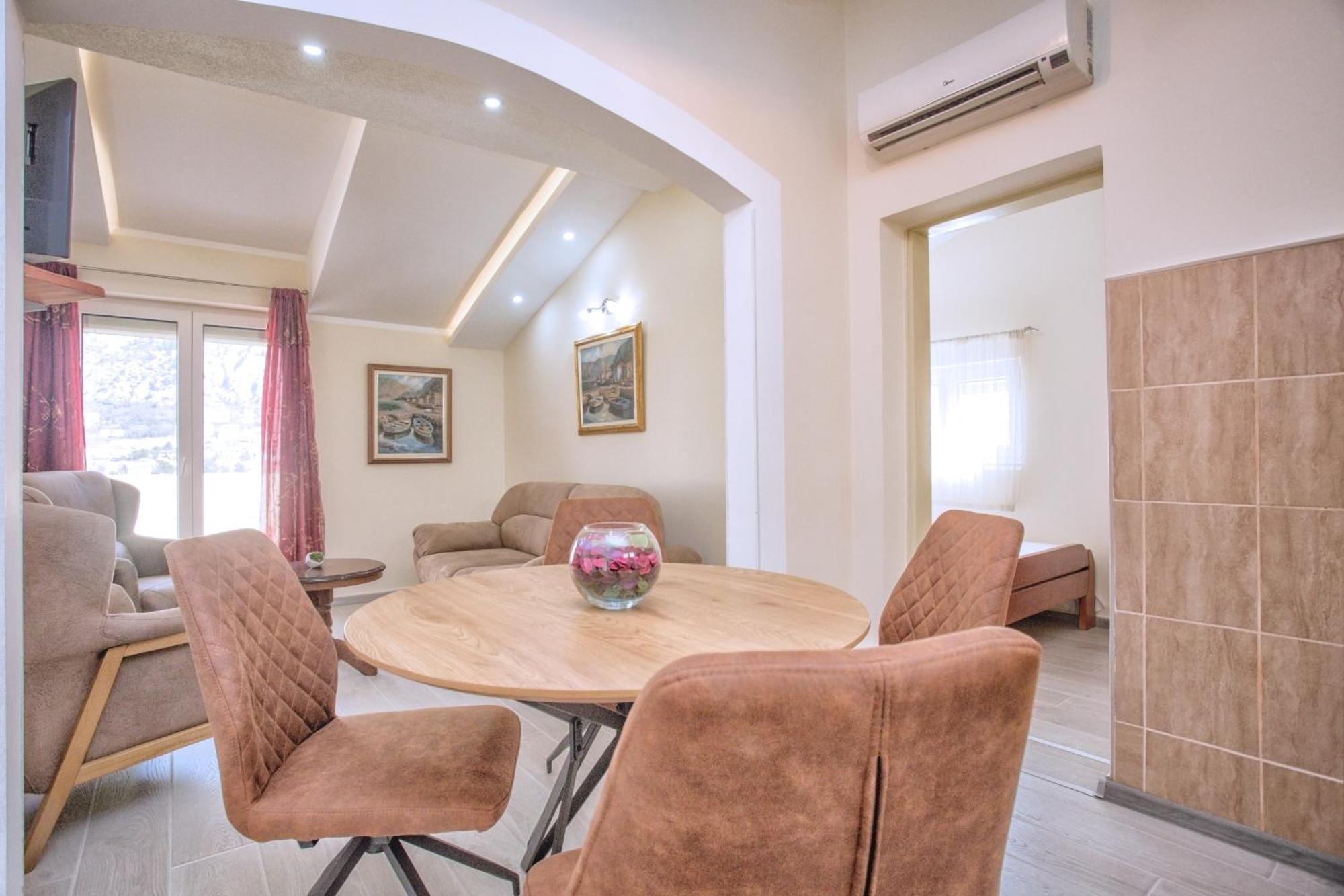 Apartments Bella Vista Kotor Room photo